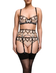 Lovella - Black&White (luvella black white full length 233x300)