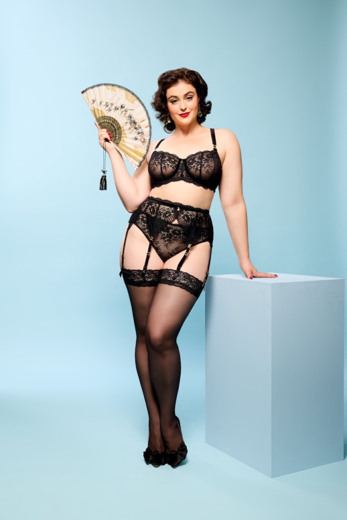 Froladora - Black (ab241213a floradora black 0348 683x1024) Froladora - Black (ab241213a floradora black 0348 683x1024)